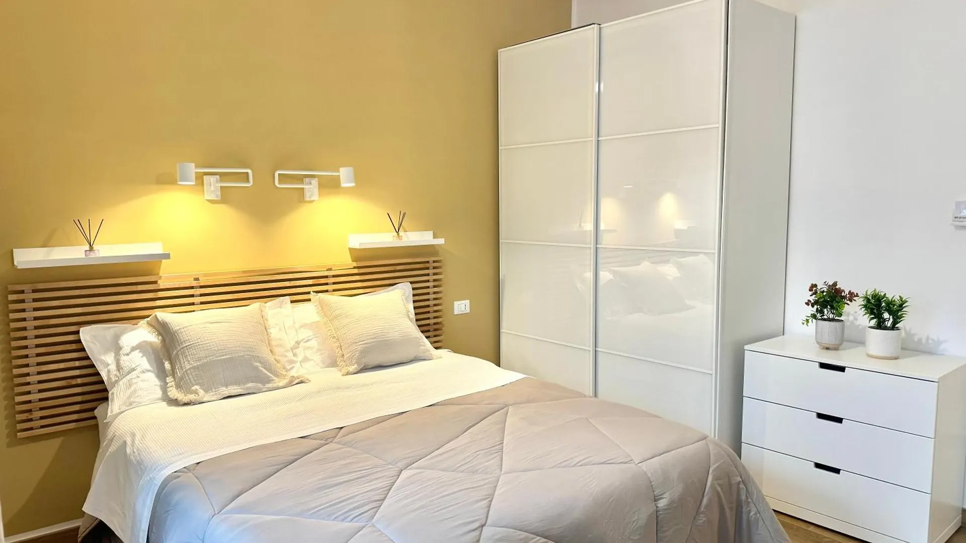 Saint Peter Rome - Luxury Apartments With 24H Guarded Parking Italy