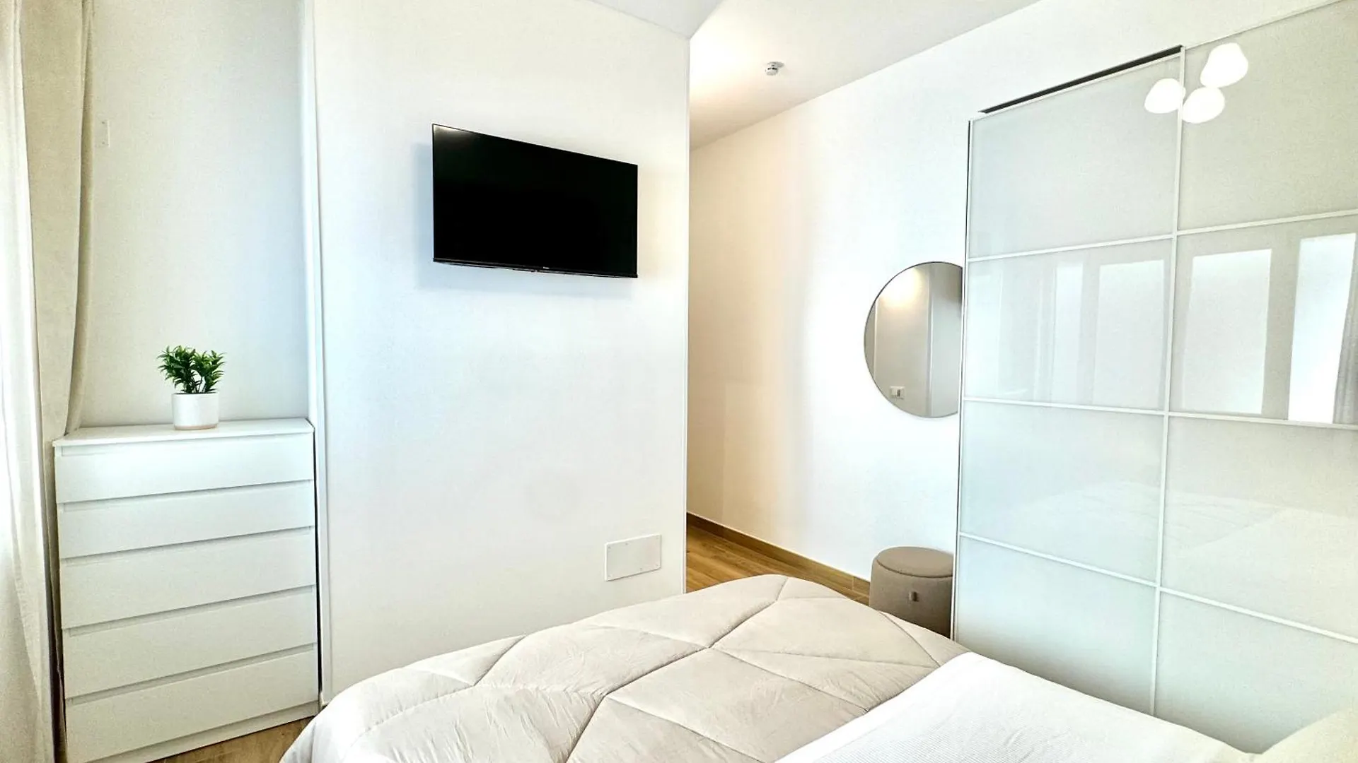Saint Peter Rome - Luxury Apartments With 24H Guarded Parking