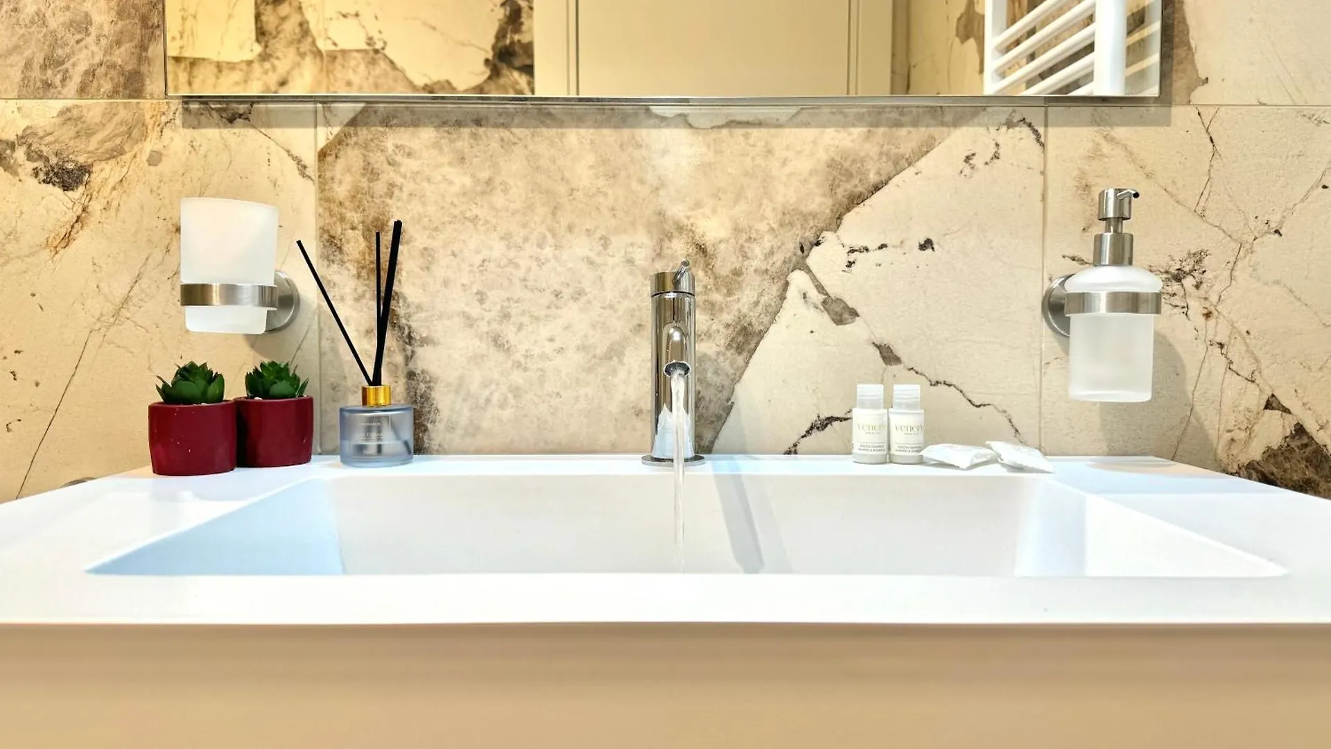 Saint Peter Rome - Luxury Apartments With 24H Guarded Parking Italy