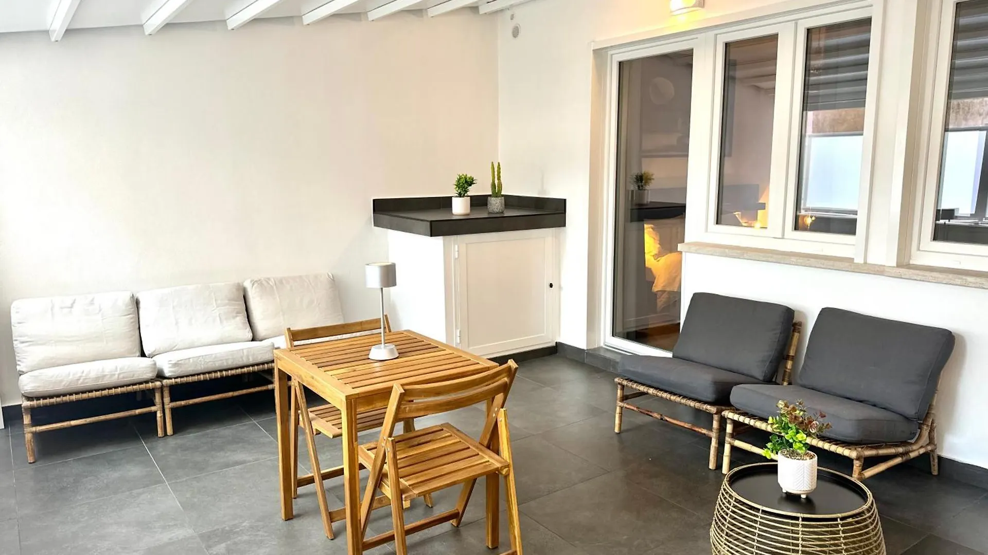 Saint Peter Rome - Luxury Apartments With 24H Guarded Parking