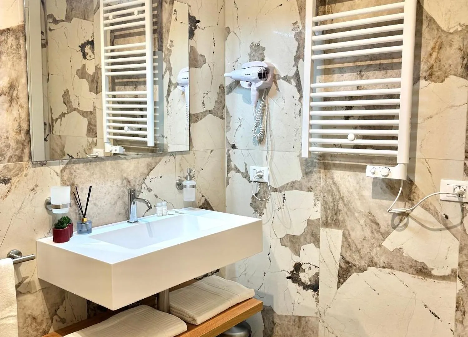 Saint Peter Rome - Luxury Apartments With 24H Guarded Parking