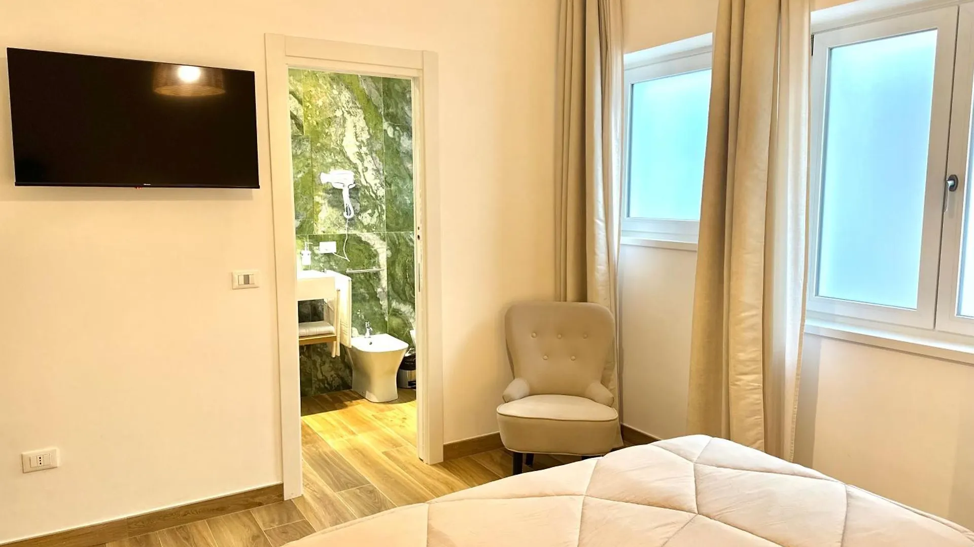 Saint Peter Rome - Luxury Apartments With 24H Guarded Parking Italy