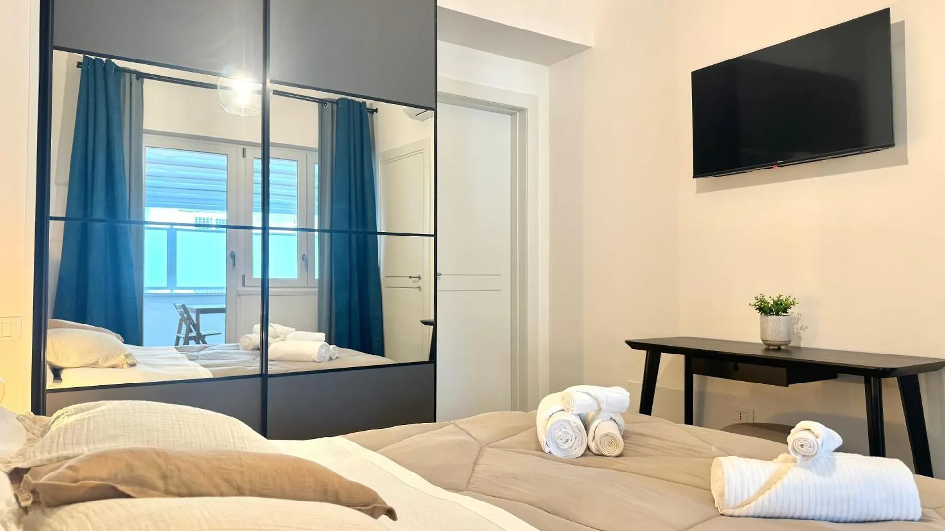Saint Peter Rome - Luxury Apartments With 24H Guarded Parking 0*,