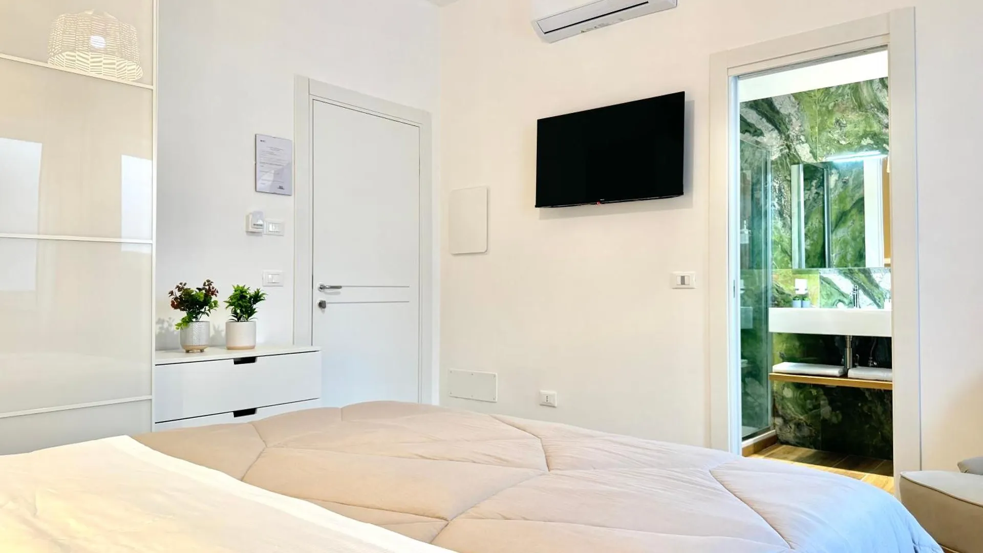 Saint Peter Rome - Luxury Apartments With 24H Guarded Parking
